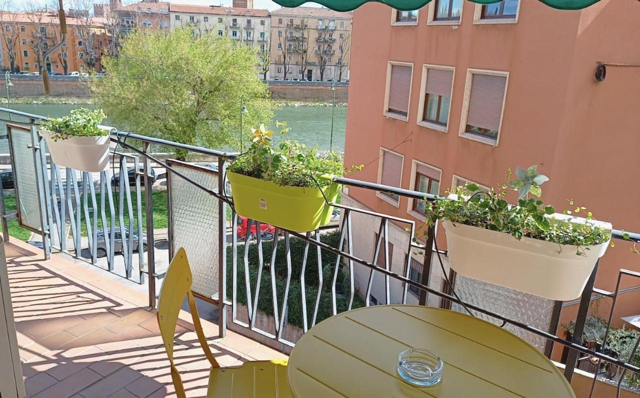 Riverview Luxury Flat Верона Екстер'єр фото