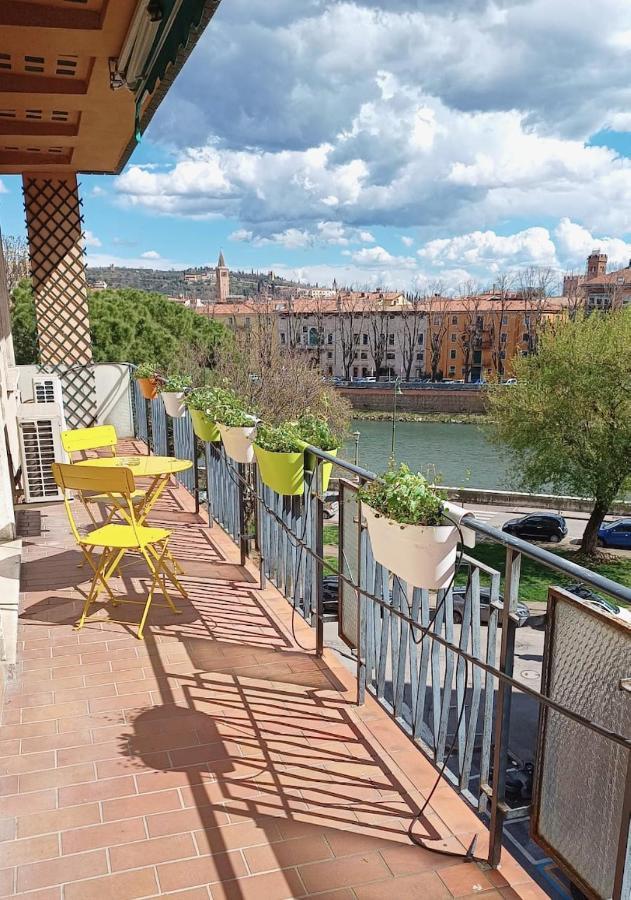Riverview Luxury Flat Верона Екстер'єр фото