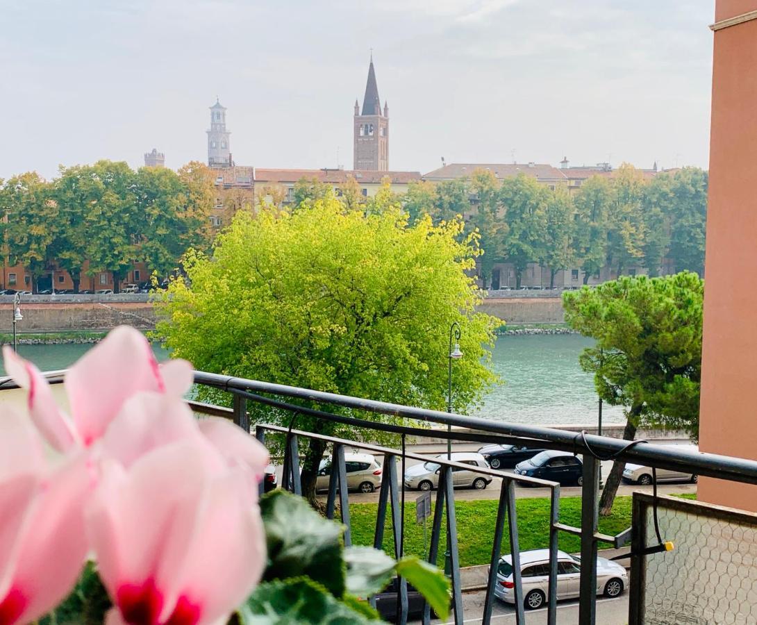 Riverview Luxury Flat Верона Екстер'єр фото